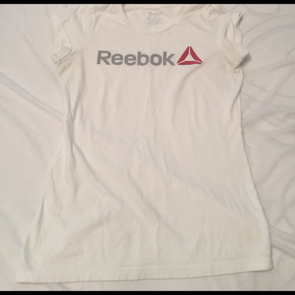 Reebok tee small