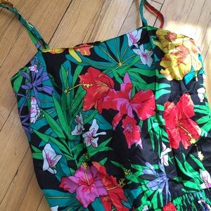 Dresses - Vintage Floral Dress Size 4 Dresses - Vintage Floral Dress Size 4
