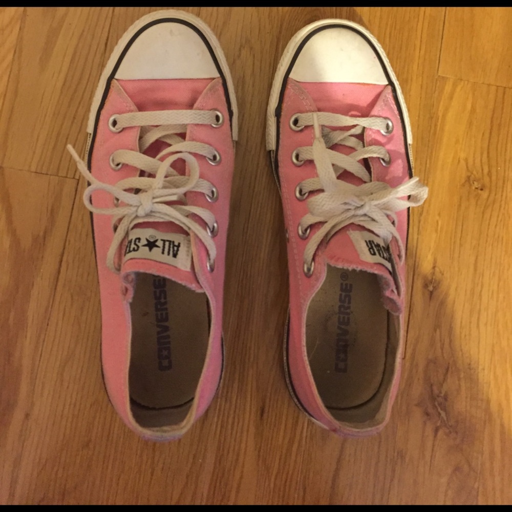 Pink converse