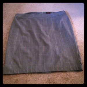 Gray Plaid Pencil Skirt, Torrid, Size 18