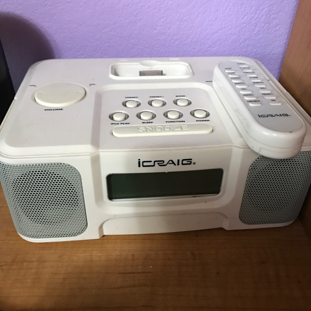 Icraig iPod speaker/alarm clock.
