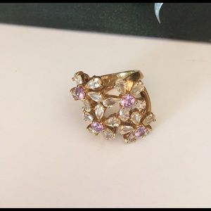 Gold flower ring