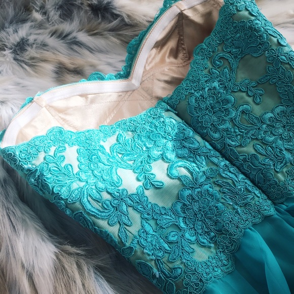 PRICE FIRM✨La Femme High Low Prom/Homecoming Dress - Picture 2 of 8