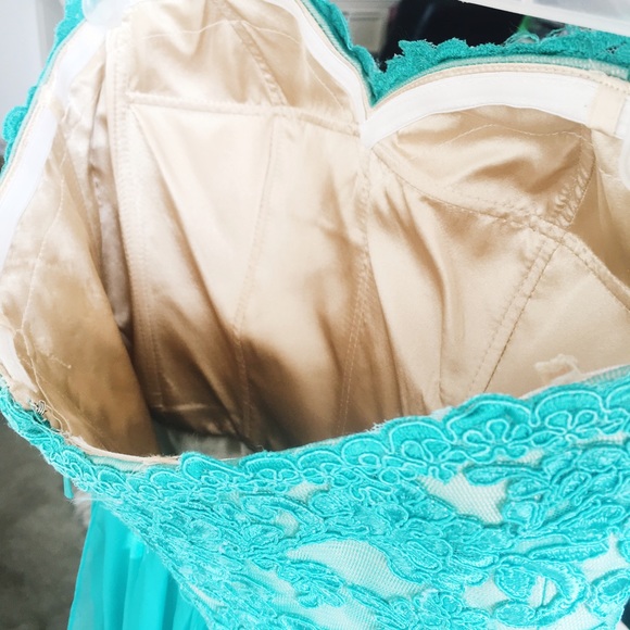 PRICE FIRM✨La Femme High Low Prom/Homecoming Dress - Picture 3 of 8