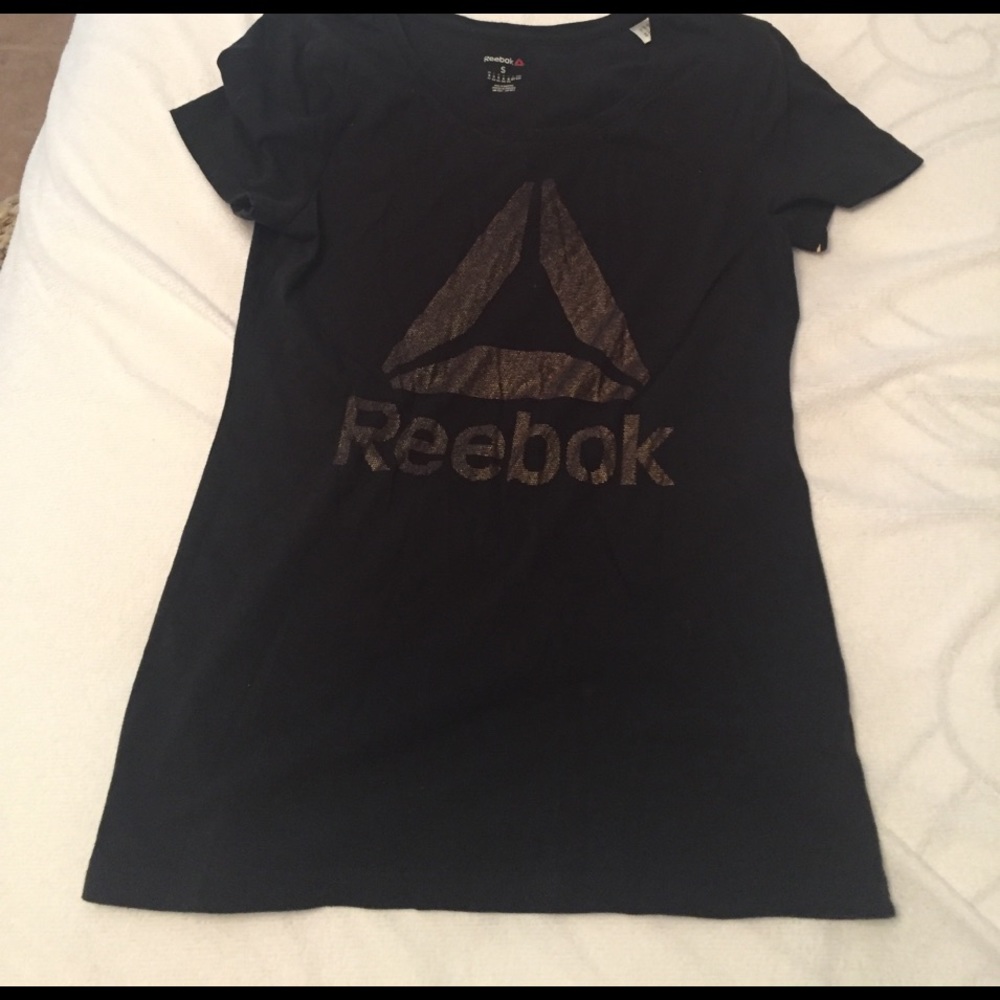 Black reebok tee
