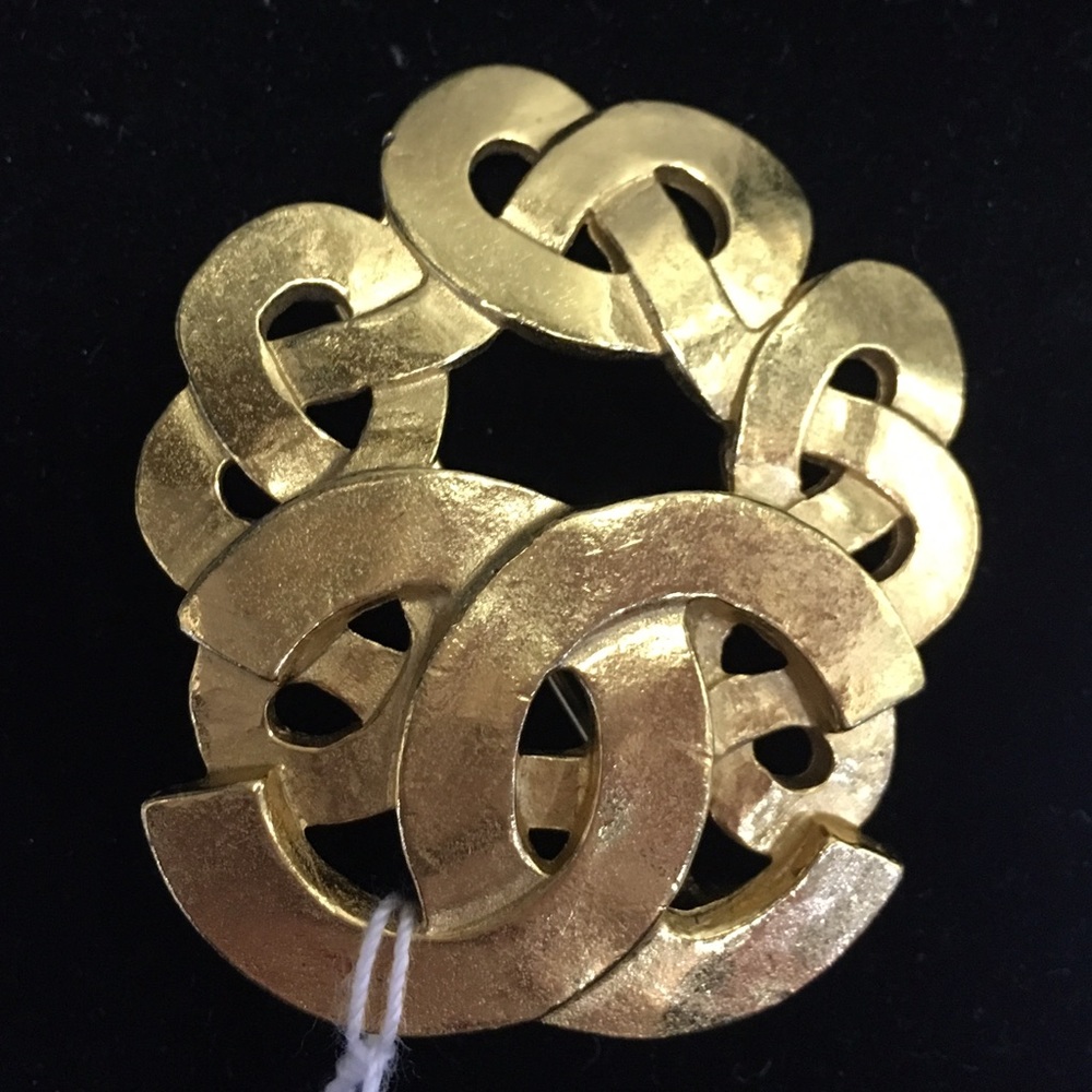 Authentic Vintage Chanel Knotted Brooch