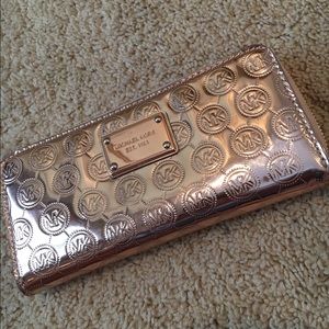 Michael Kors wallet
