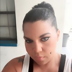 Meet your Posher, Deanna