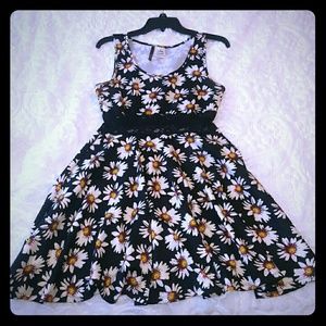 Daisy dress