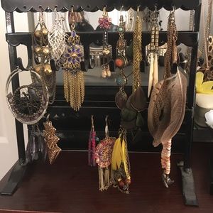 All the earrings in this picture (15 pairs)