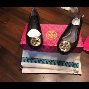 Tory Butch flats brand new