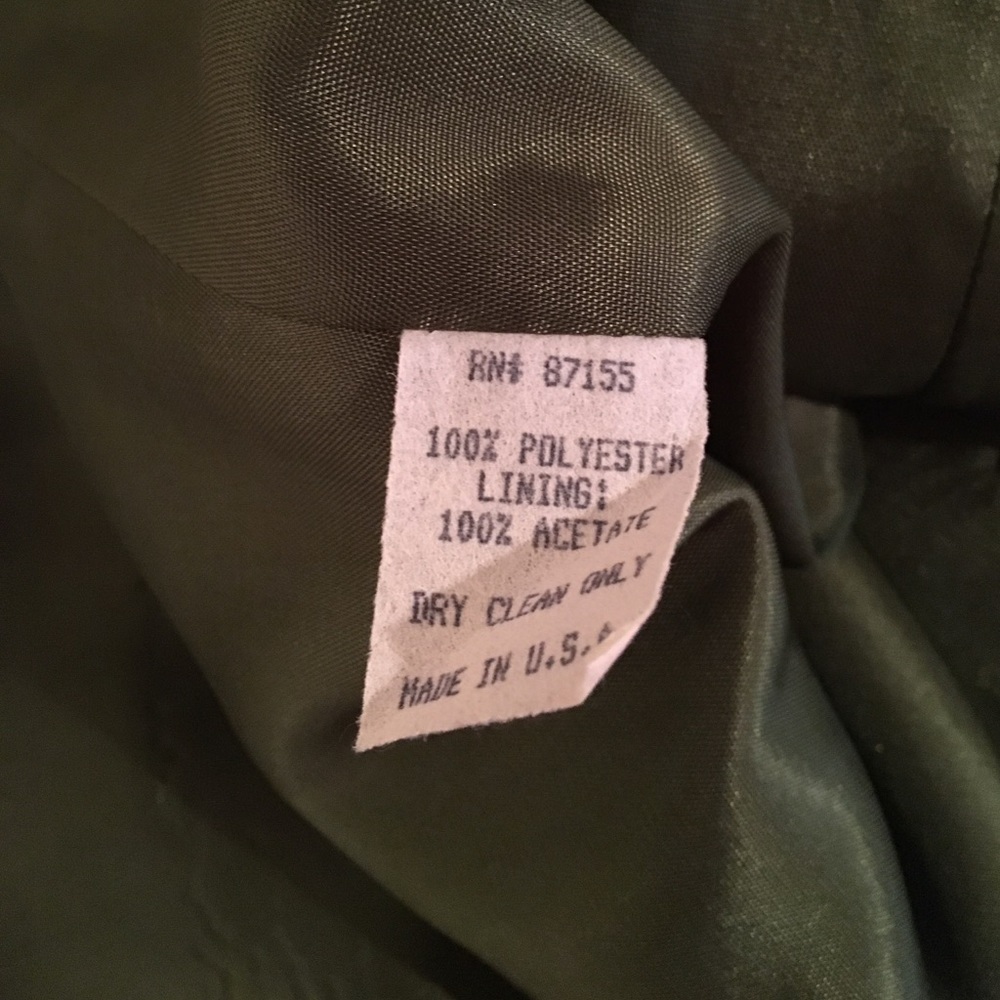 Suit blazer and skirt worn once 11/12 - Picture 5 of 8