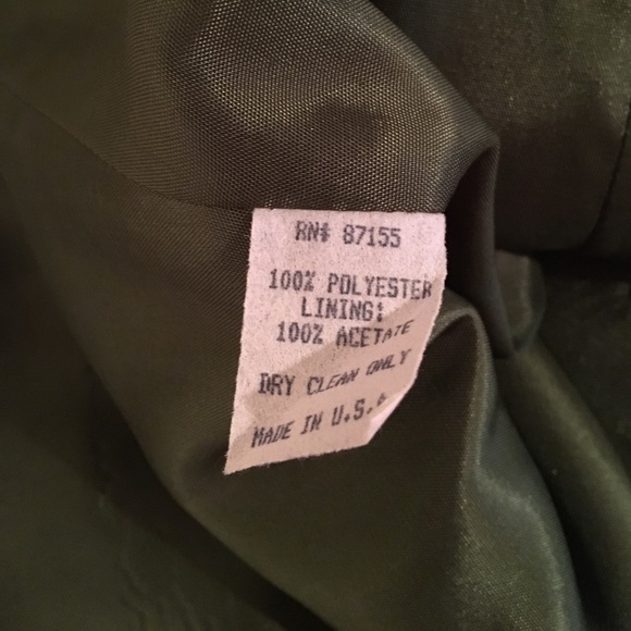 Suit blazer and skirt worn once 11/12 - Picture 5 of 8