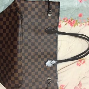 LV TOTE