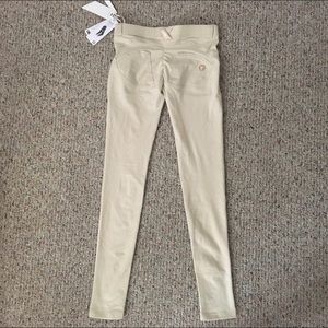 Freddy pants WRUP Z48 brandnew with tags XS US2