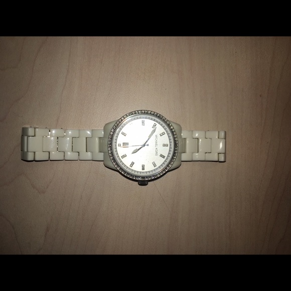 Michael Kors Accessories - Michael Kors whit watch