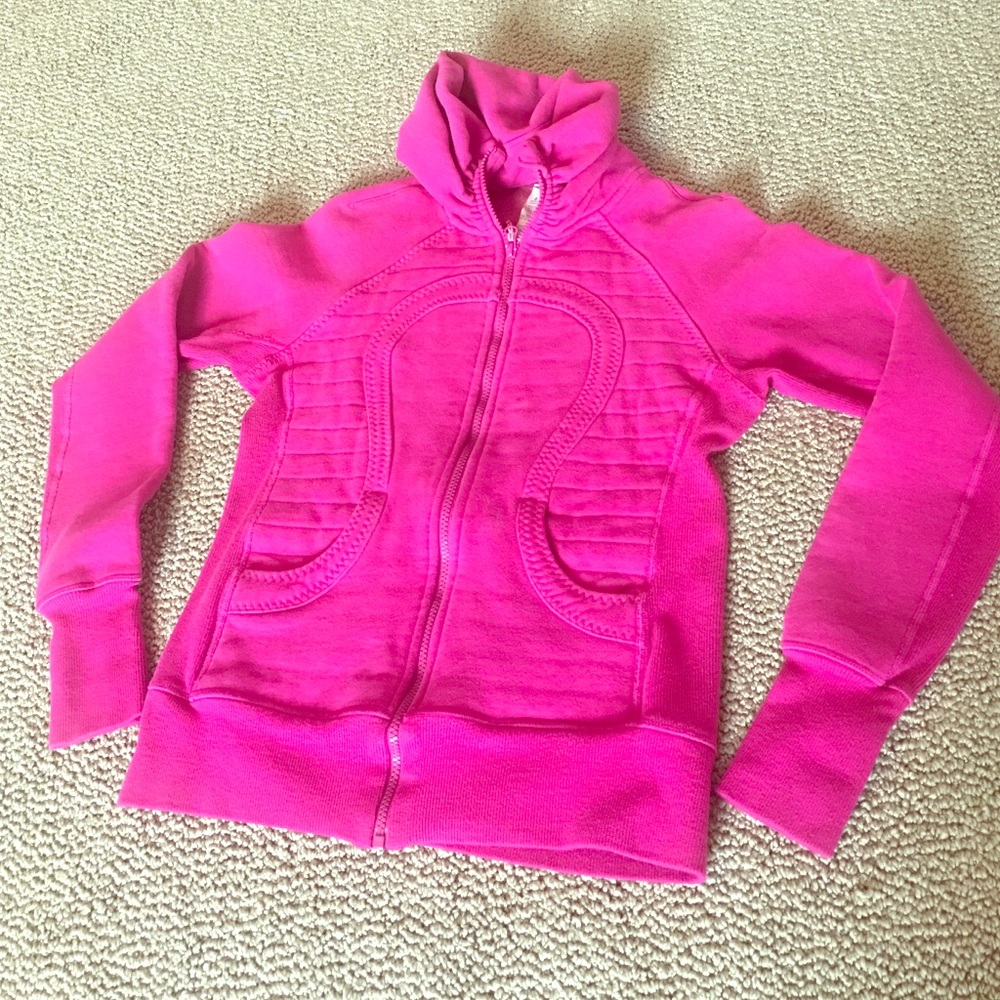 Lululemon sweatshirt