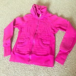 Lululemon sweatshirt