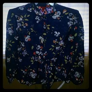 Blue floral-print blouse