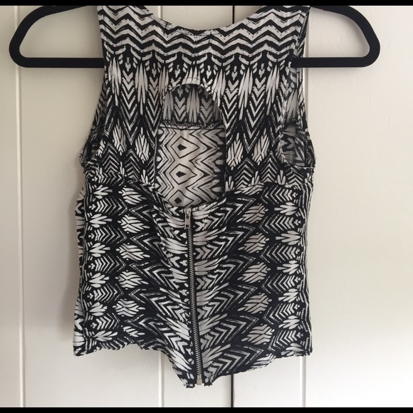 Zip Up Aztec Top - Picture 2 of 2