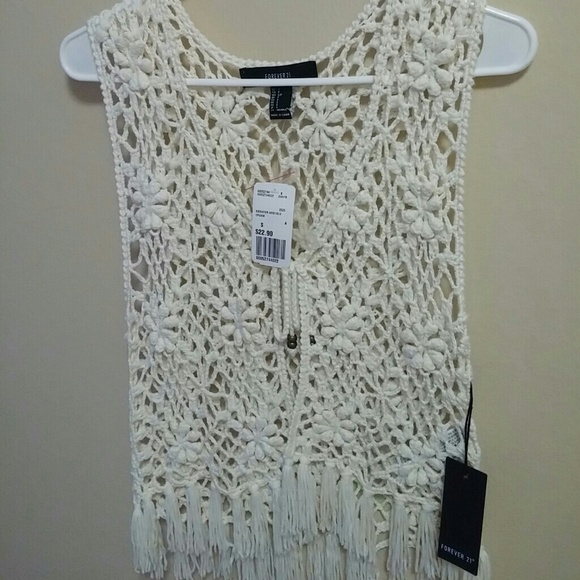 Cream sweater vest- BRAND NEW, tags still on - Picture 2 of 3