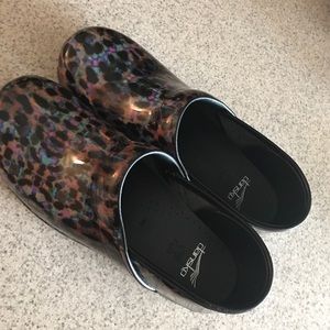 Rainbow Leopard Print Danskos Brand New!