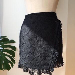 Zara Skirts - ZARA WRAP FRINGE HEM SKIRT SIZE 6 NEW Zara Skirts - ZARA WRAP FRINGE HEM SKIRT SIZE 6 NEW
