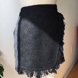 Zara Skirts - ZARA WRAP FRINGE HEM SKIRT SIZE 6 NEW Zara Skirts - ZARA WRAP FRINGE HEM SKIRT SIZE 6 NEW