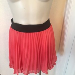 Forever 21 pleated skirt