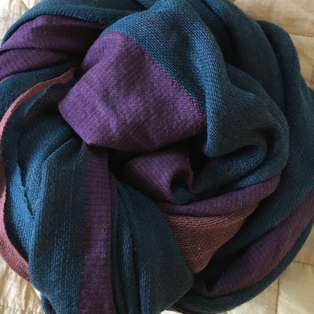 Wool Scarf - Picture 2 of 4