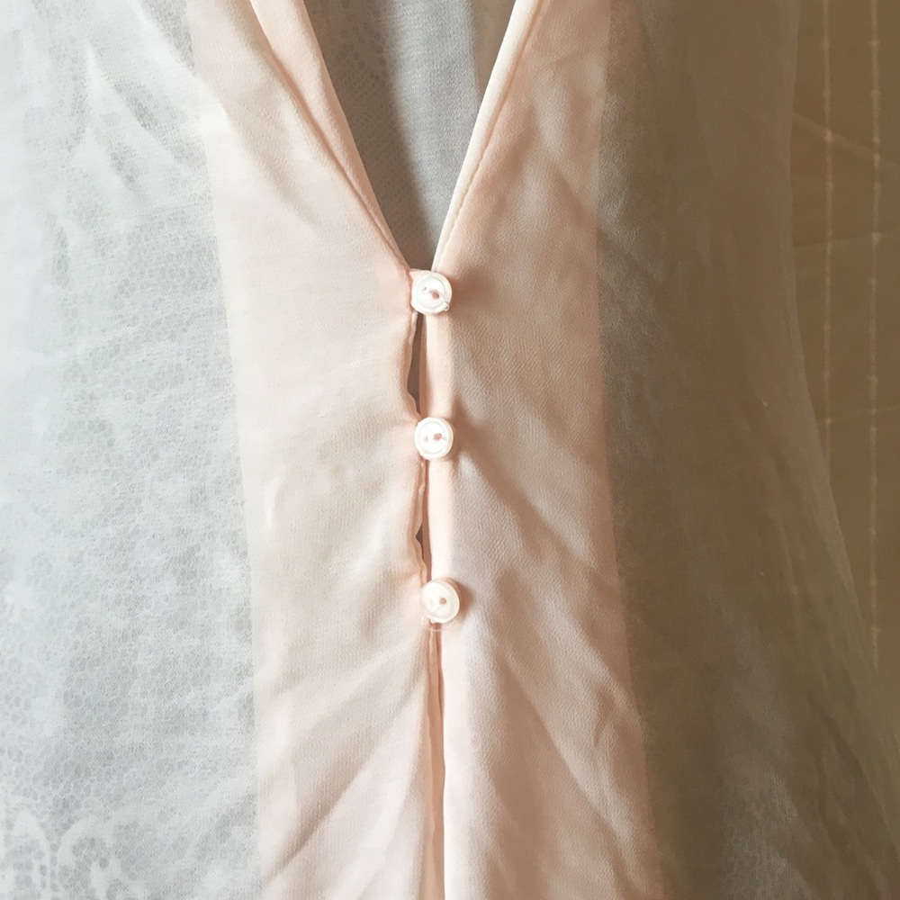 Sheer button down tank - Picture 2 of 2