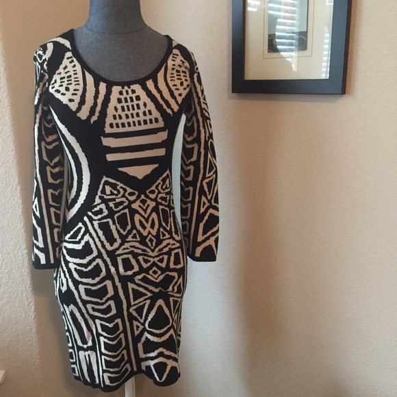 Sassy body con sweater dress - Picture 3 of 4