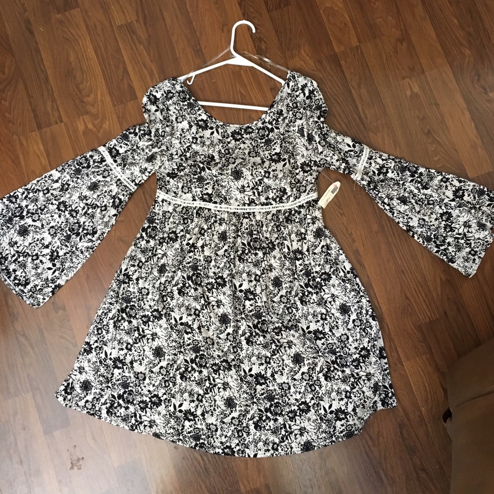 NWT Black & White Print dress