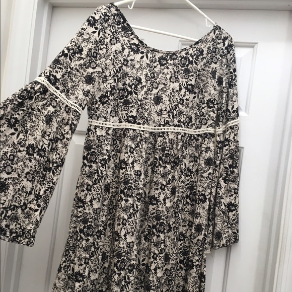 NWT Black & White Print dress - Picture 2 of 3