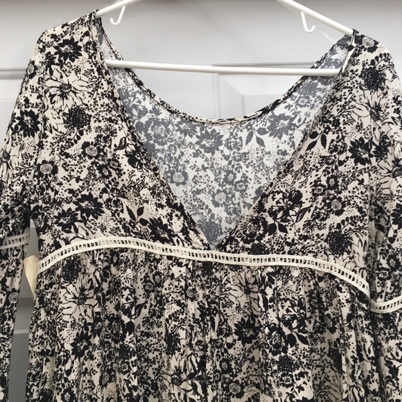 NWT Black & White Print dress - Picture 3 of 3