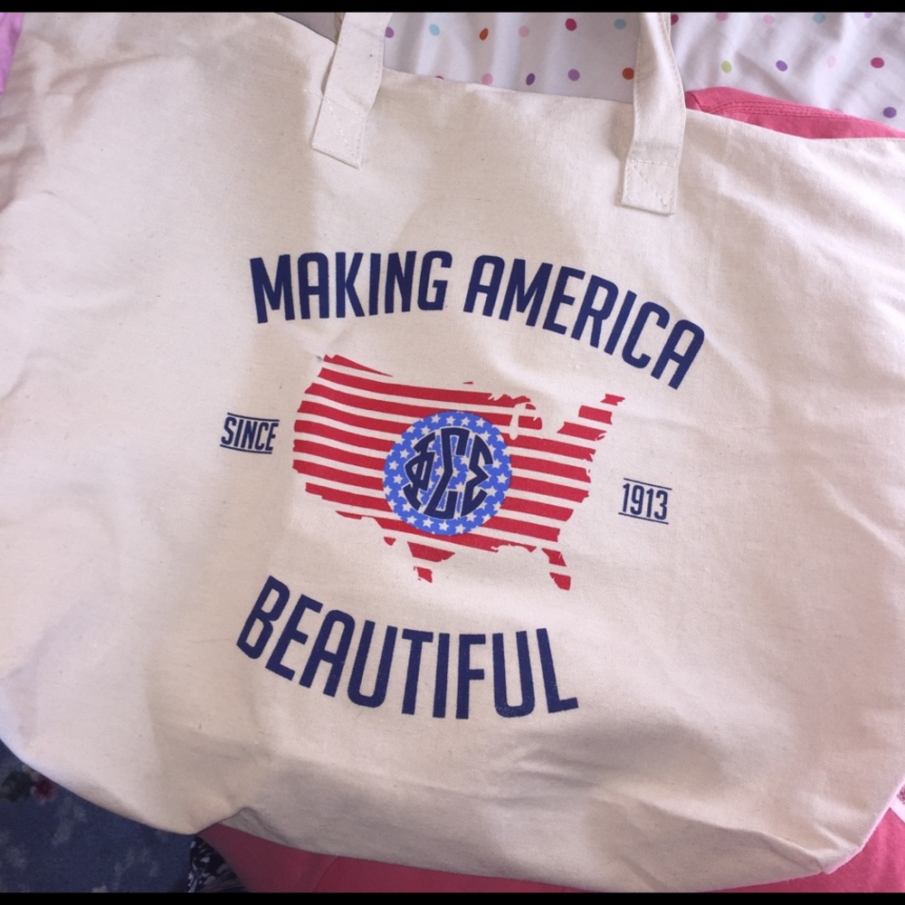 Phi Sigma Sigma Tote