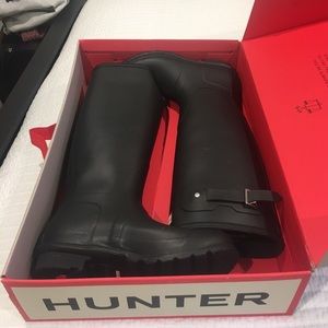 Hunter boots with two pairs of hunter socks