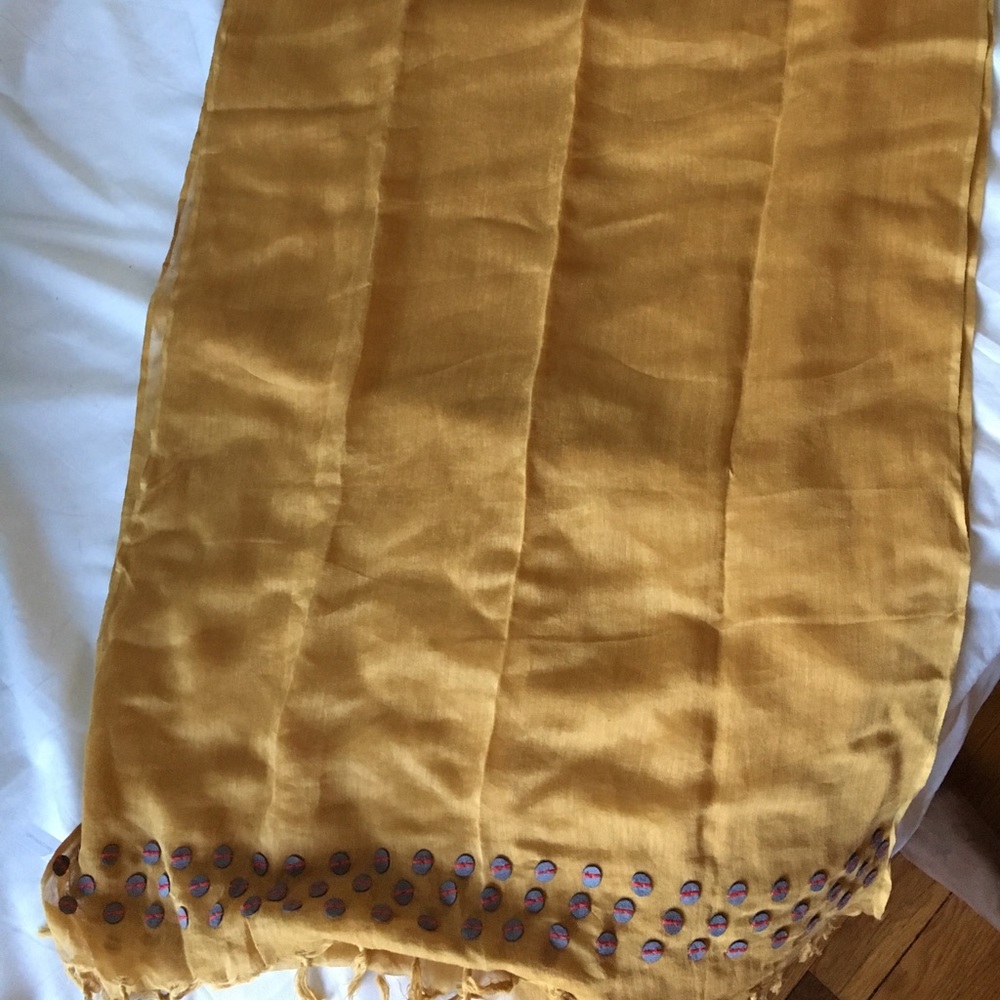 Scarf - Picture 2 of 3