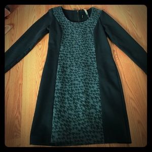 Hounds tooth long sleeve dress