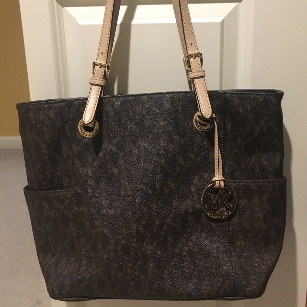 Michael Kors "jet set" medium tote