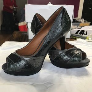 Nine West platform heels