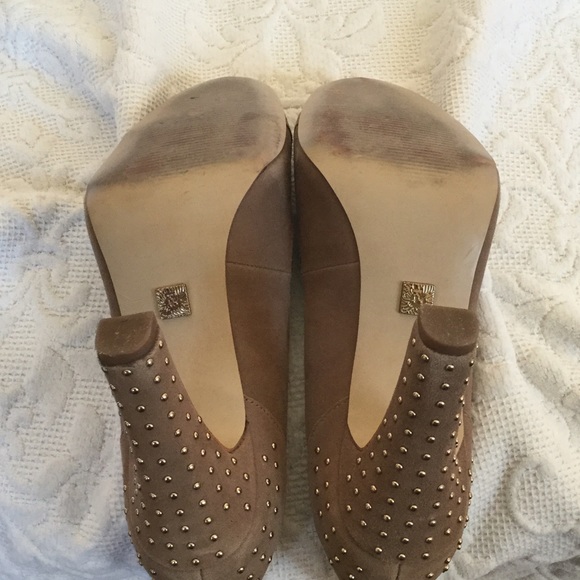 Studded suede Anne Klein pumps - Picture 4 of 5