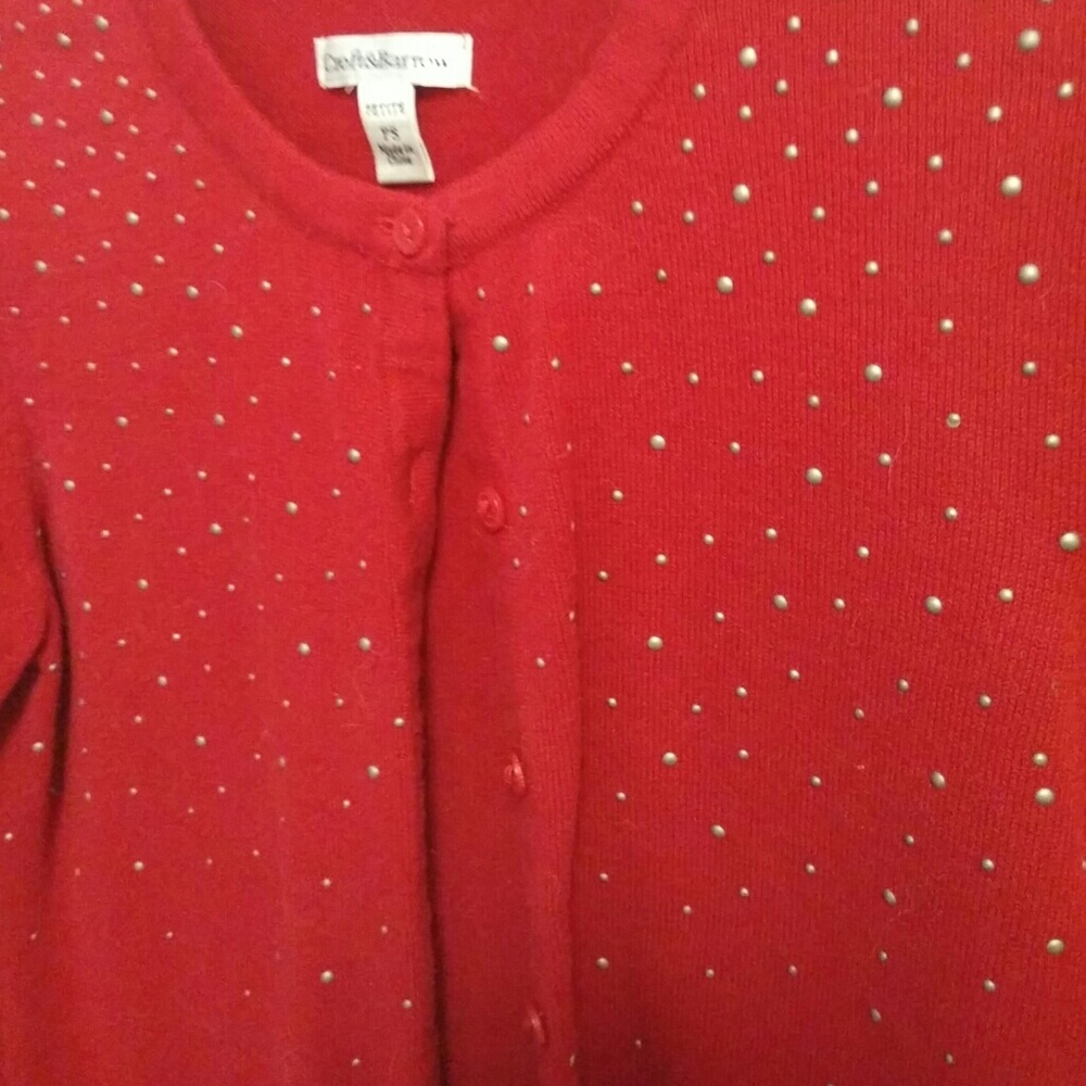 Red sweater - Picture 2 of 3