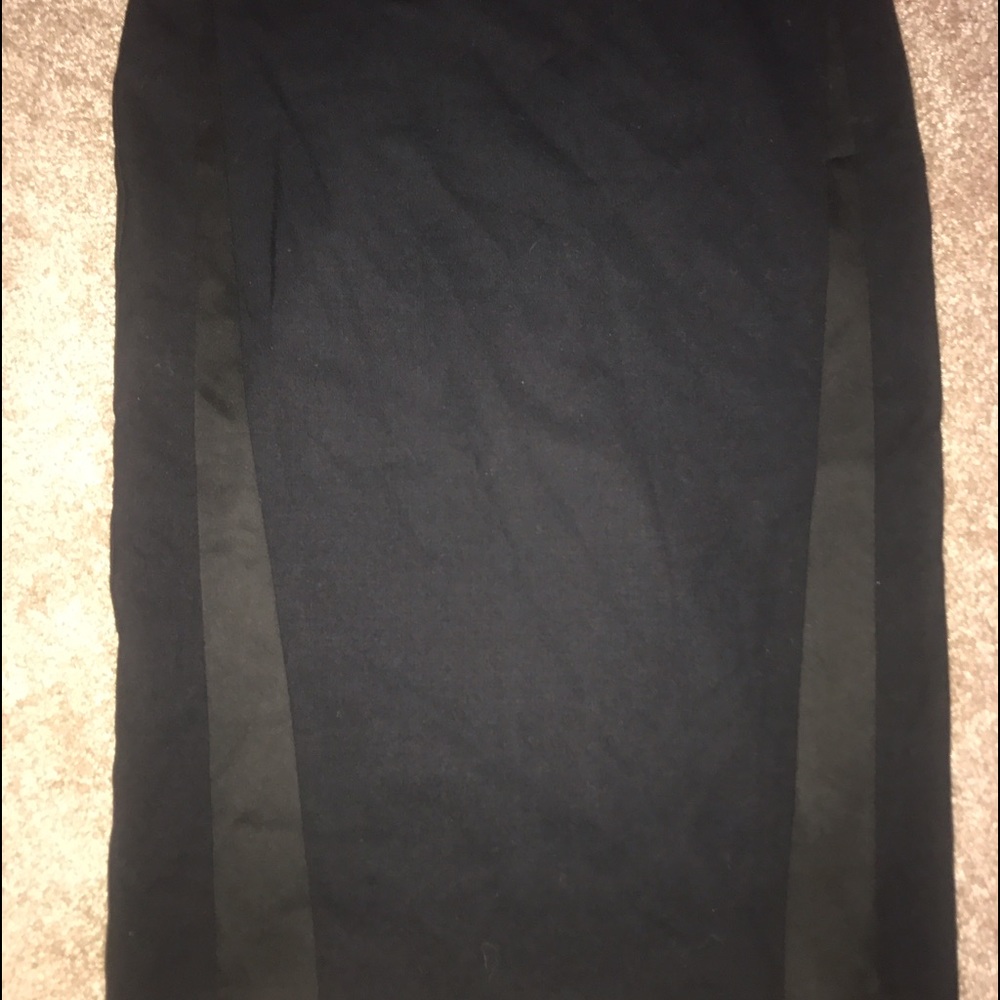 Black BCBG pencil skirt