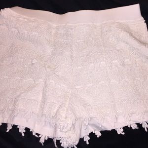 Express Lace shorts NWT Size Small