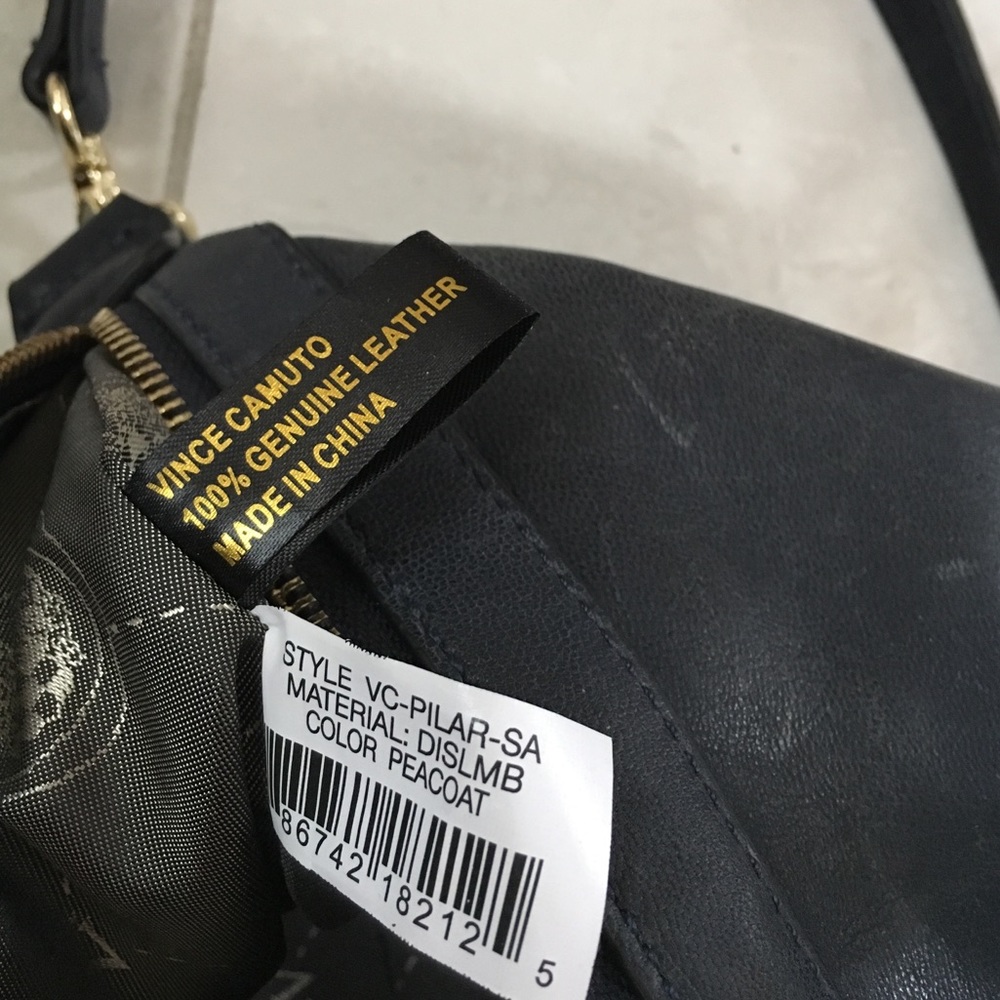 🎉PRICE DROPPED🎉Authentic Vince Camuto Satchel Leather Bag - Picture 6 of 8
