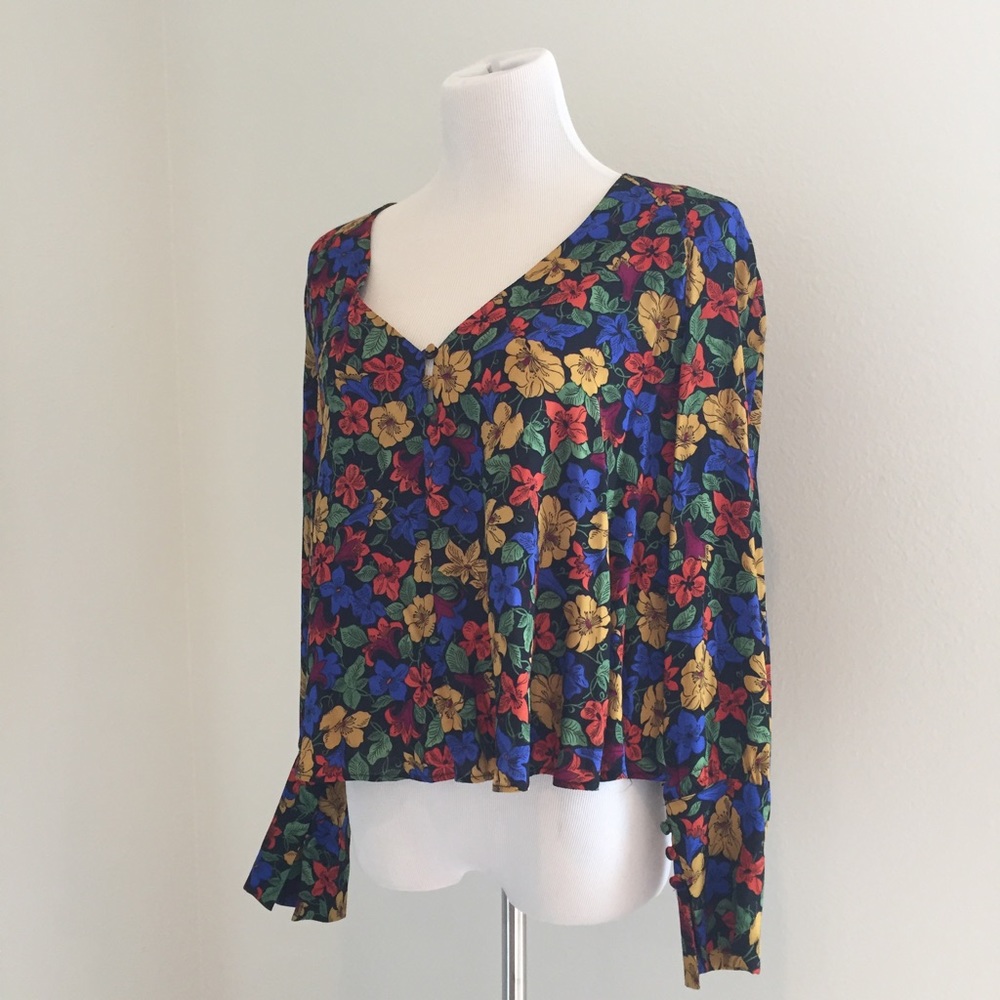 ✨HP • NWT Mango • Low Neck Floral Swing Blouse • - Picture 3 of 4