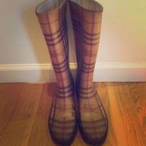 Burberry Rainboots