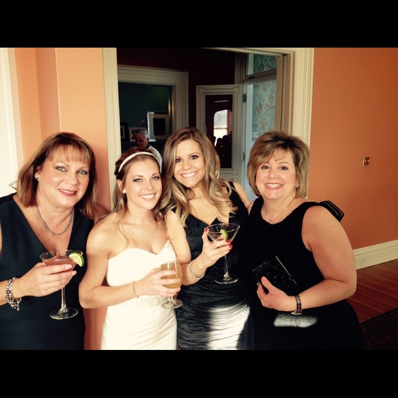 BCBG little black dress with bow - Picture 3 of 6