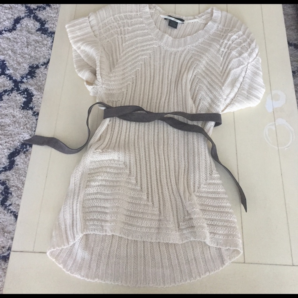 Adorable Calvin Klein sweater